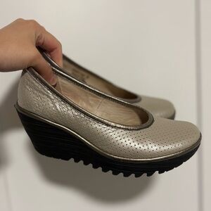 Fly‎ London Perforated Silver Round Toe Wedge Heels Shoes Women's Size 5.5 / 36